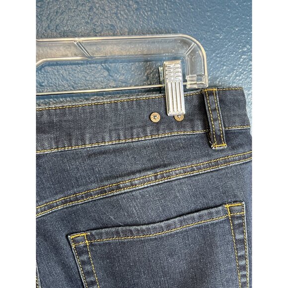 CAbi Womens mid rise Bootcut Jeans Size 8 Dark Wash - Picture 3 of 7